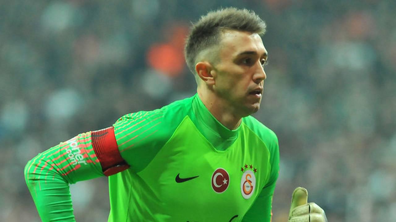 PSG - Mercato : Fernando Muslera dans le viseur ?