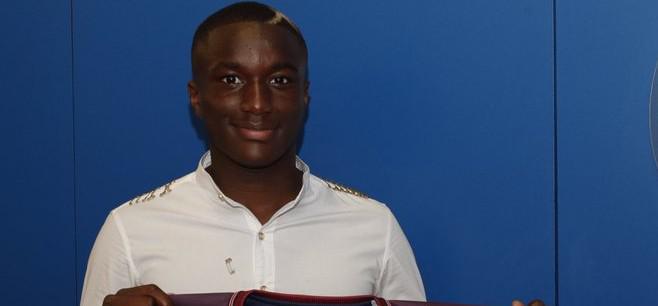 Psg Direction Le Bayer Leverkusen Pour Moussa Diaby