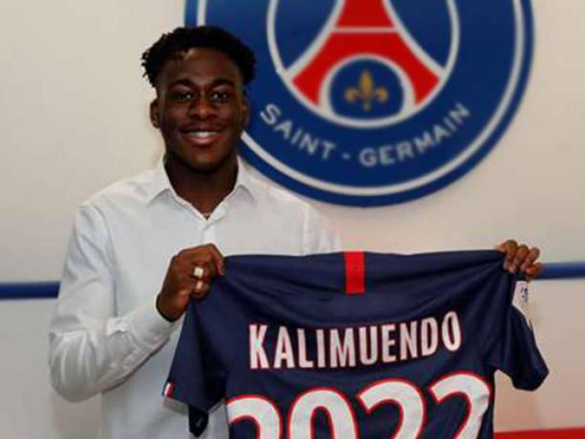 Arnaud Kalimuendo, attaquant du PSG