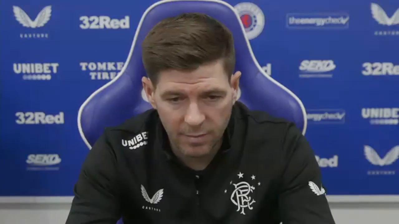 Liverpool : Steven Gerrard bientôt sur un banc de Premier League ?