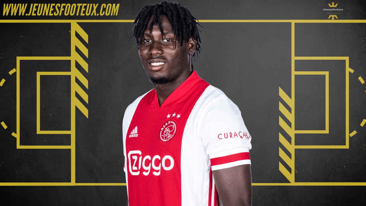Attaquant de l'Ajax, Lassina Traoré est ciblé par Wolverhampton, il est estimé à 25 millions d'euros