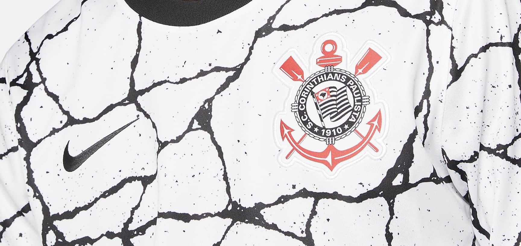 Nike présente le nouveau maillot domicile des Corinthians