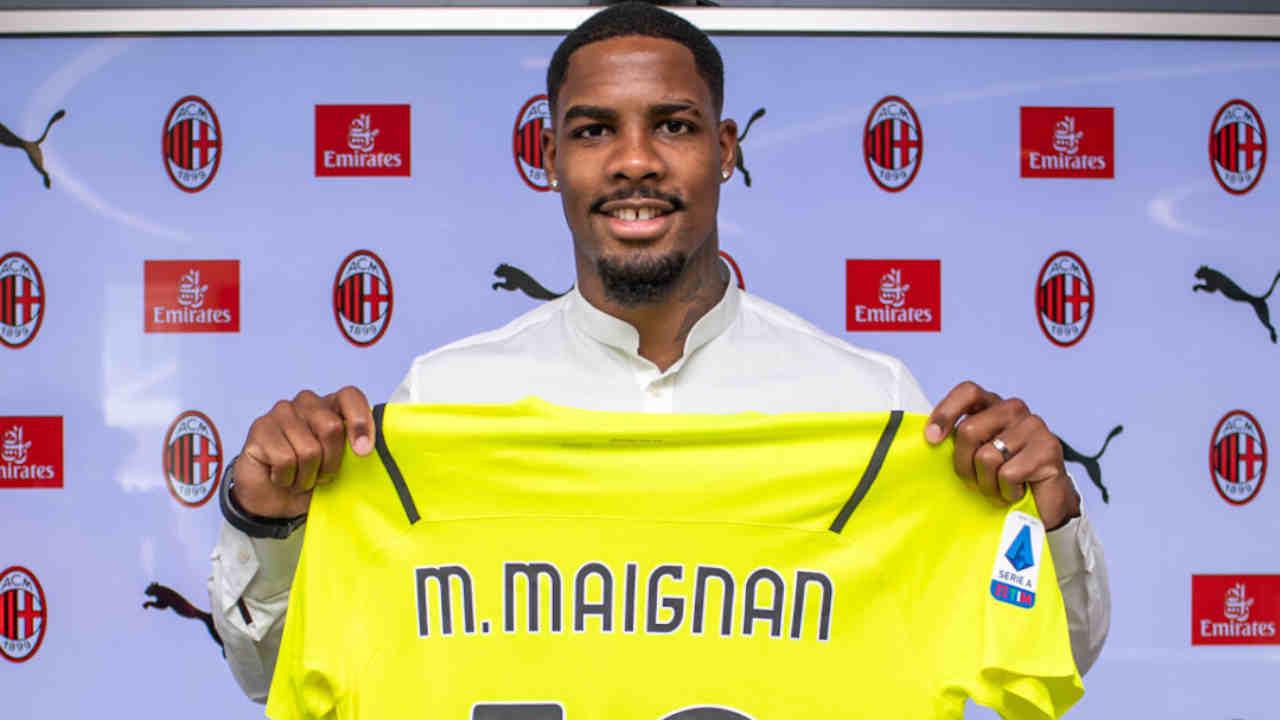 Mike Maignan (ex LOSC) adresse un message fort suite aux insultes racistes dont il a été victime