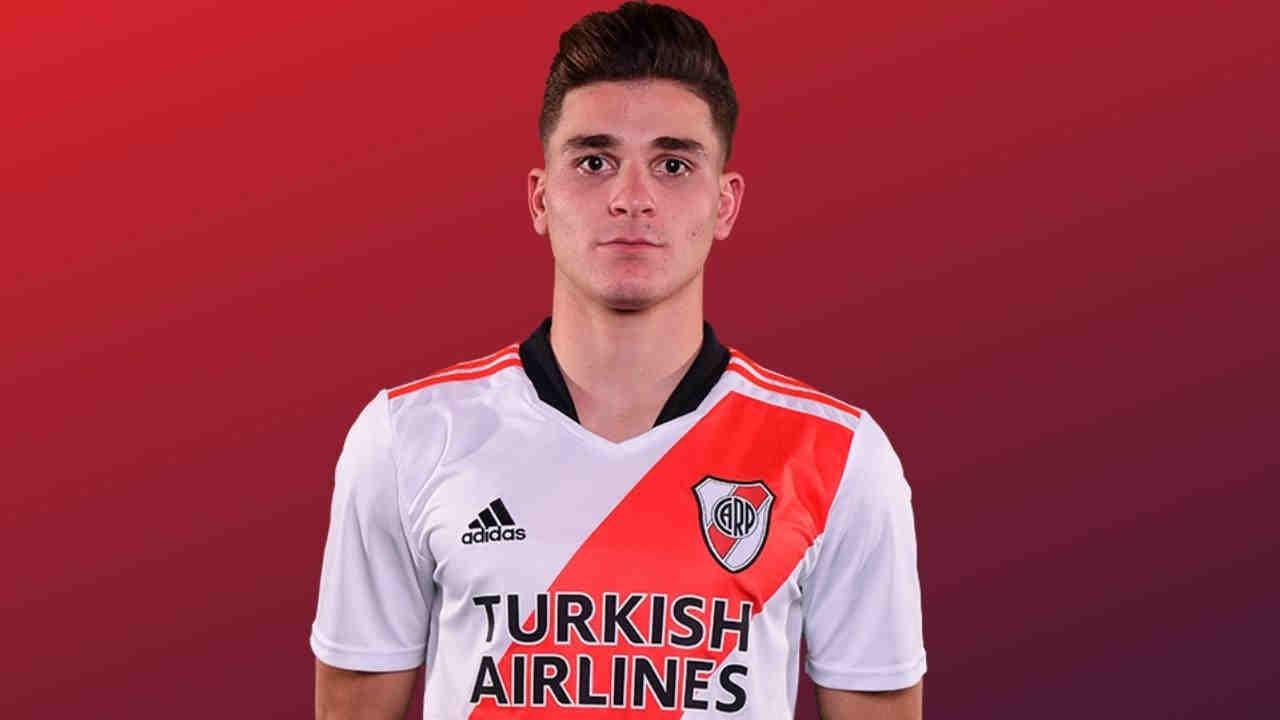 Julian Alvarez, une pépite argentine qui affole l'Europe dont le PSG, l'OM et le Barça 