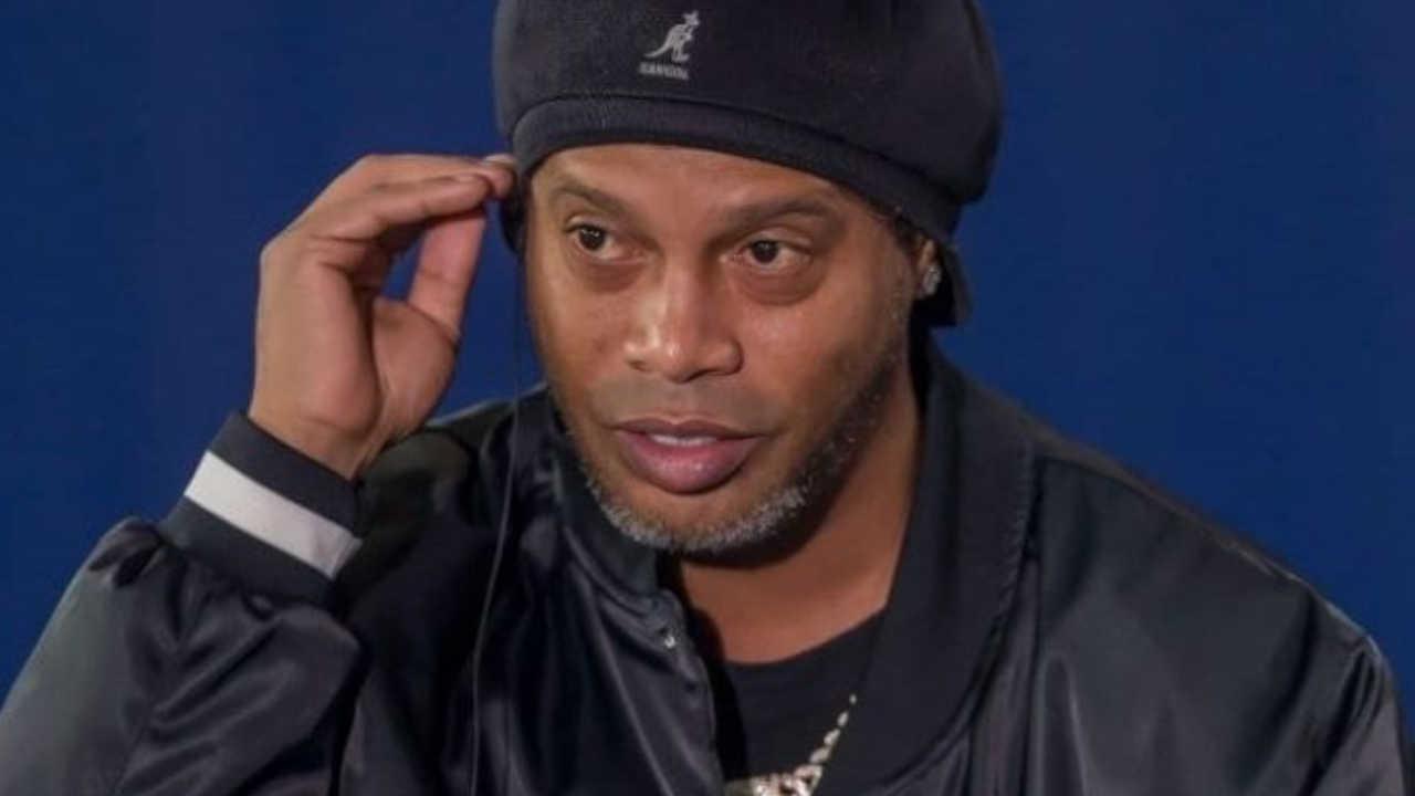 PSG : Ronaldinho est fan du trio Messi - Neymar - Mbappé
