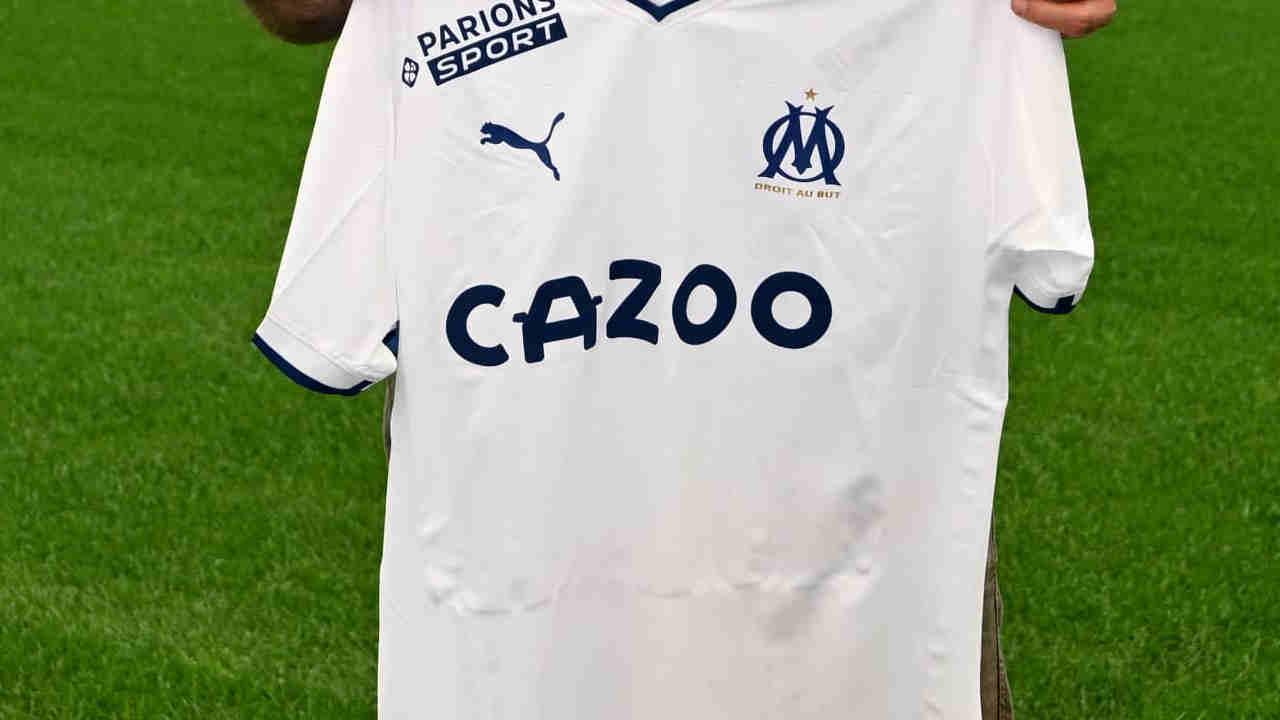 Cazoo sponsor de l'OM et du LOSC