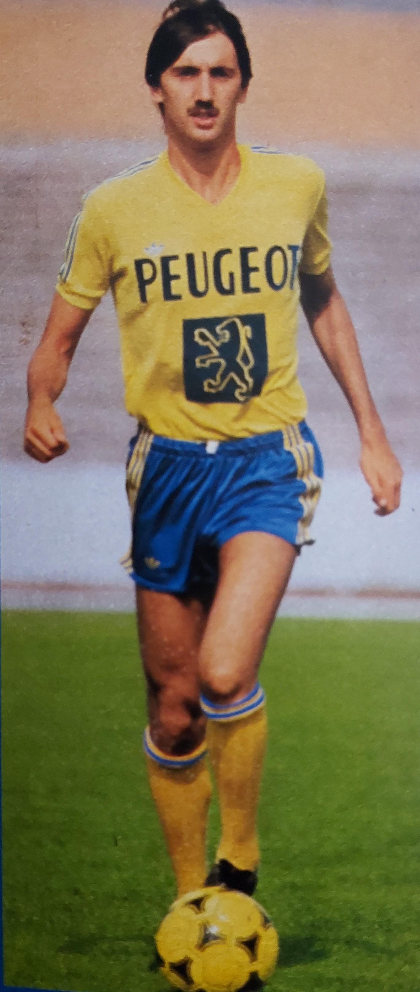 Passé par l'OM, l'ASSE, l'AS Monaco et Sochaux, j'ai 27 sélections en Bleus. Qui suis-je ?