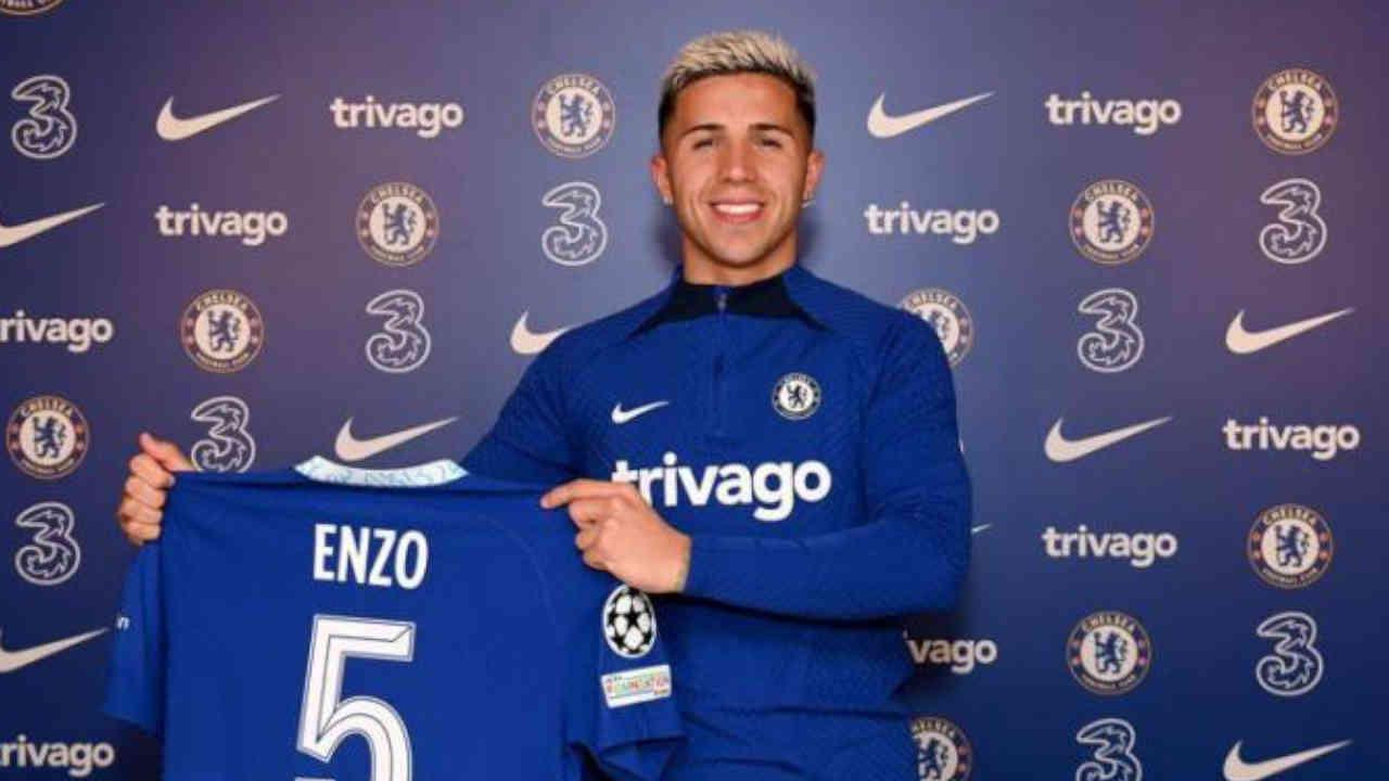 Rui Costa (Benfica) règle ses comptes avec Enzo Fernandez (Chelsea)