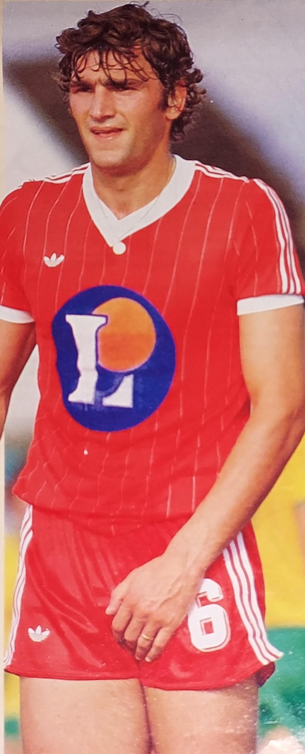 Adoré à l'OM, Nantes, Brest et Monaco, j'ai 28 sélections en Bleus. Qui suis-je ?