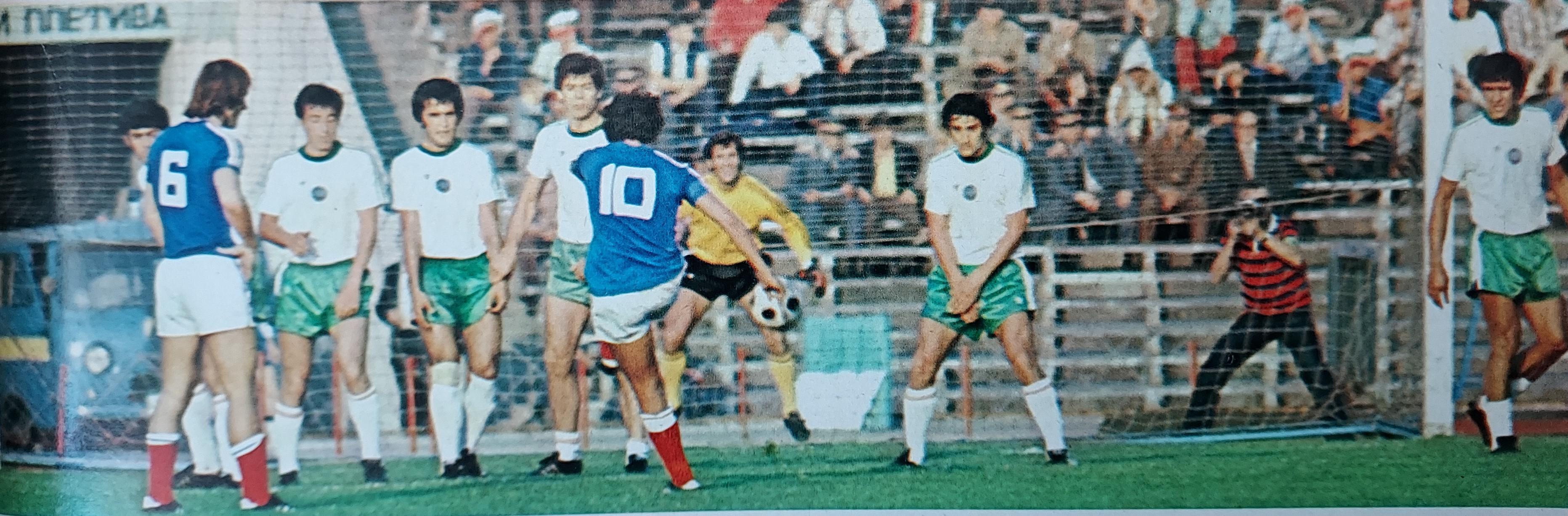 Le jour où Foote a fait mal à l'Equipe de France et à Thierry Rolland !
