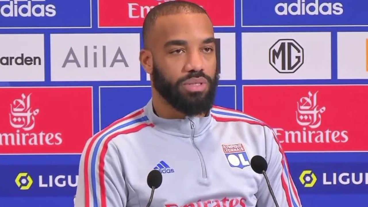 OL : un joueur sous-coté convoité par le LOSC pour suppléer Alexandre Lacazette ?