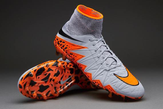 Show Shoes : Nike Hypervenom Phantom II