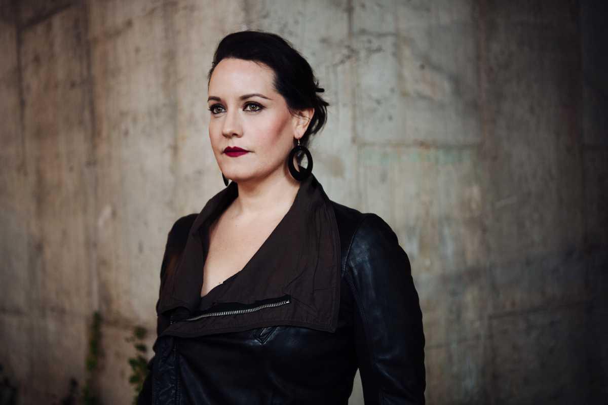 NEW SEASON OF THE MET: LIVE IN HD FEATURES EIGHT STUNNING OPERA PRODUCTIONS FROM THE MET STAGE TO THE BIG SCREEN NEW SEASON OF THE MET: LIVE IN HD FEATURES EIGHT STUNNING OPERA PRODUCTIONS FROM THE MET STAGE TO THE BIG SCREEN