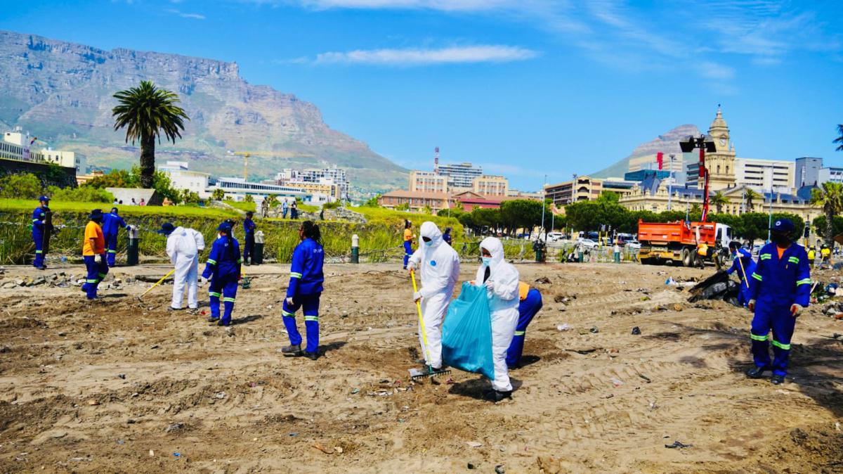 The Castle precinct gets cleared.