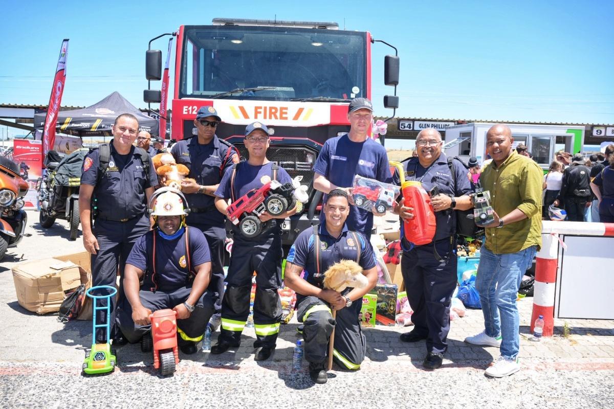 Cape Town’s bravest spread holiday spirit for Toy Run