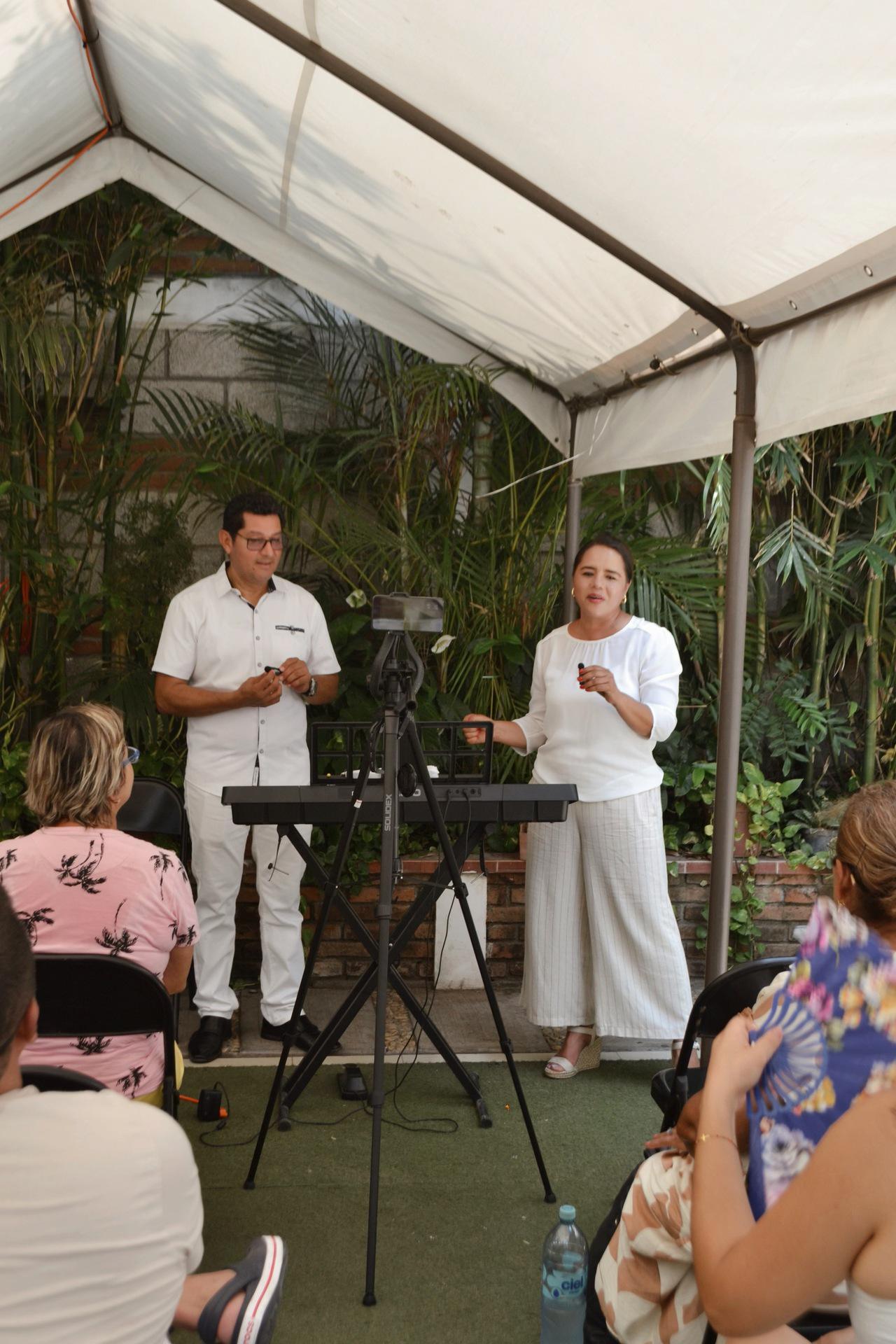 Pastores: Ariosto Briones y Liliana Ruiz