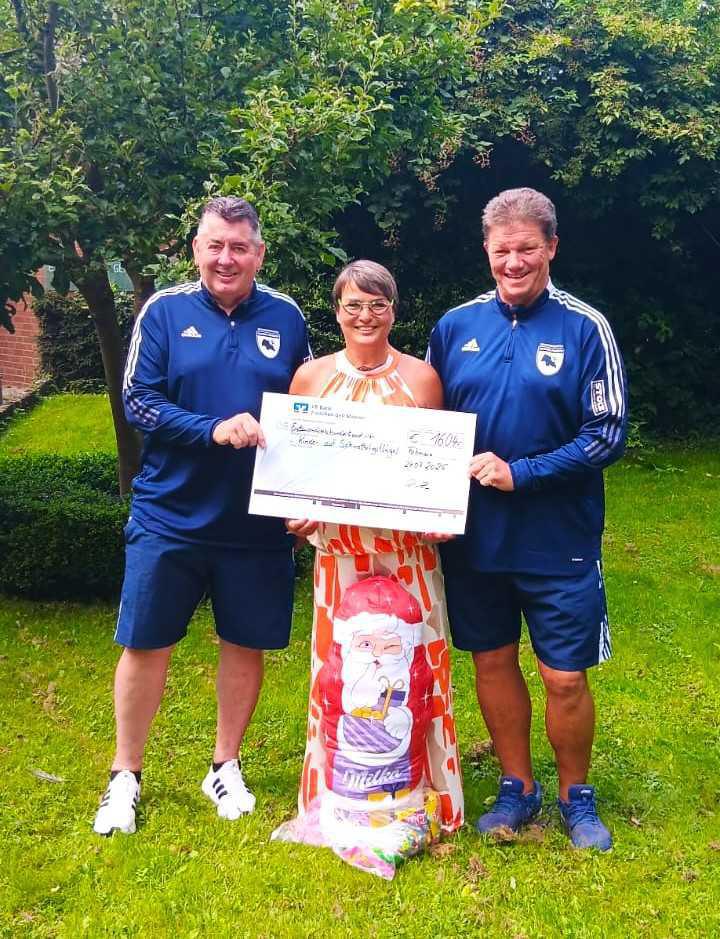 Vorweihnachtliche Bescherung im Sommer Vorweihnachtliche Bescherung im Sommer