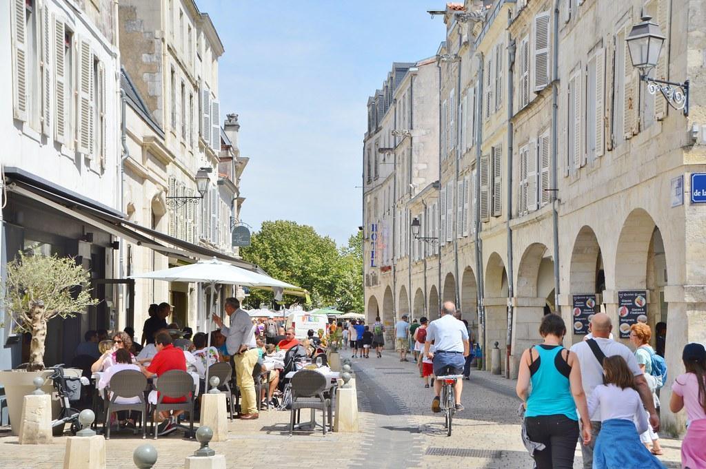 La rue Saint Jean du Pérot