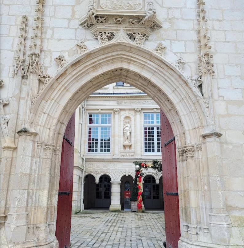 🎧 L'Hôtel de Ville 🎧 L'Hôtel de Ville
