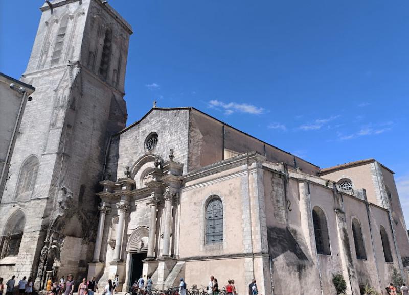 🎧 L'Église Saint-Sauveur 🎧 L'Église Saint-Sauveur