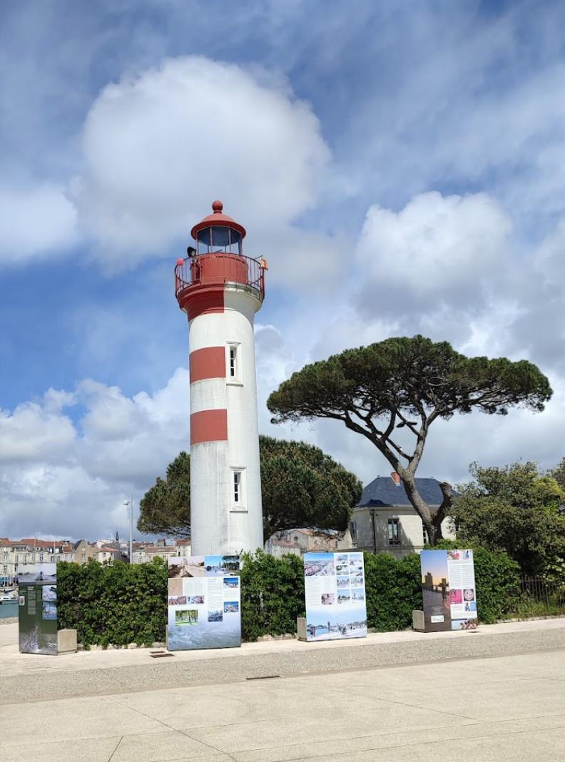 Le Phare d'alignement du Vieux-port