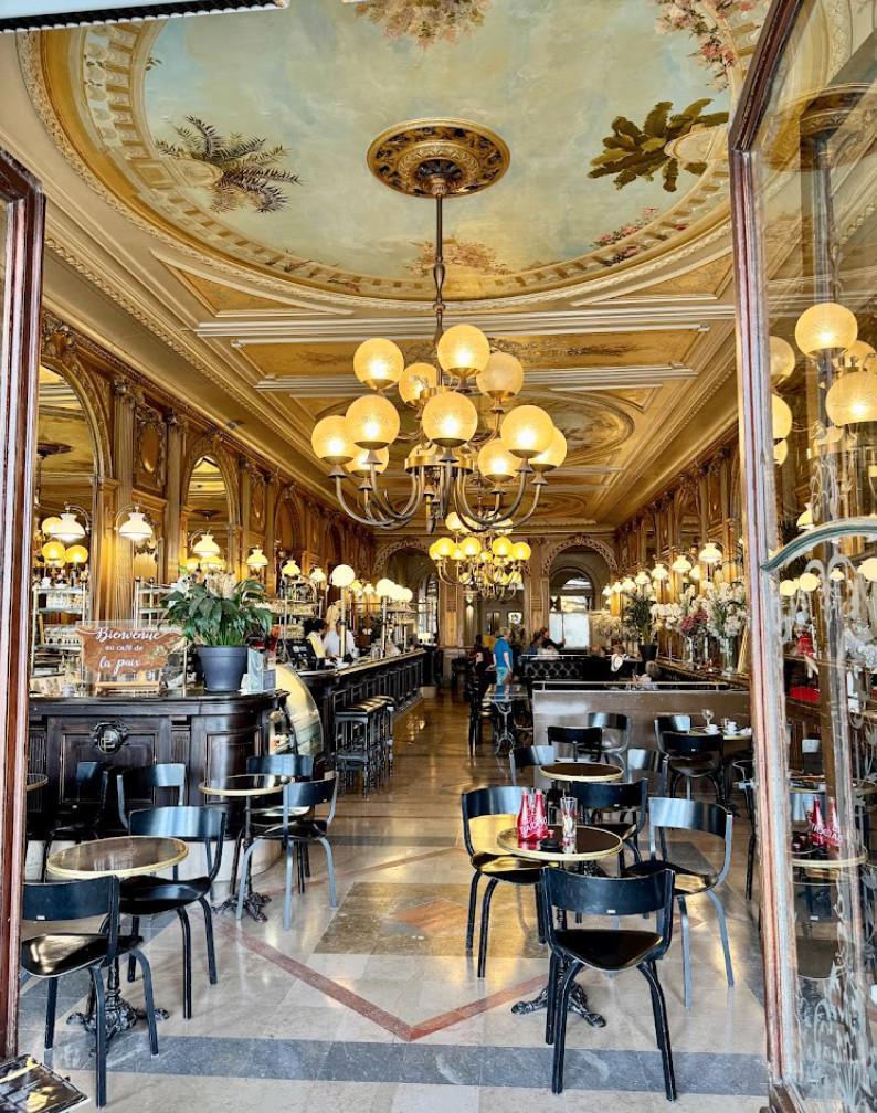 🎧 Le Café de la Paix