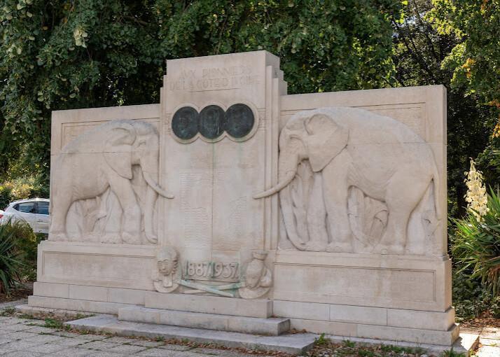 🎧 Le Monument Cote d'Ivoire (dit "des éléphants") 🎧 Le Monument Cote d'Ivoire (dit "des éléphants")