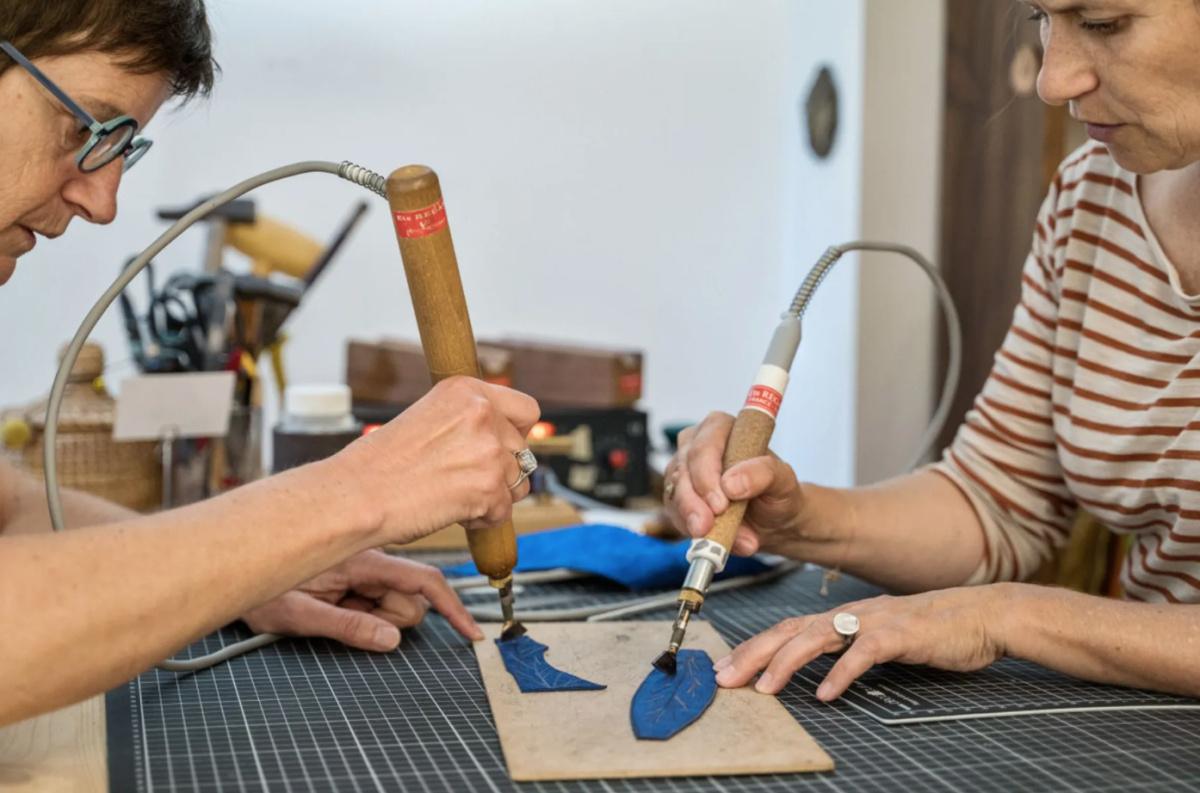 👜 Créez votre sac en cuir avec Sandra 👜 Créez votre sac en cuir avec Sandra