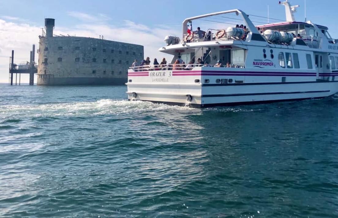 🛥️ Sortie en bateau à la découverte de Fort Boyard 🛥️ Sortie en bateau à la découverte de Fort Boyard