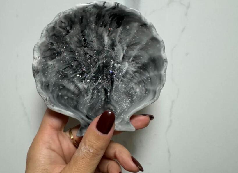 🎨 Créez votre objet design en Jesmonite avec Layla 🎨 Créez votre objet design en Jesmonite avec Layla