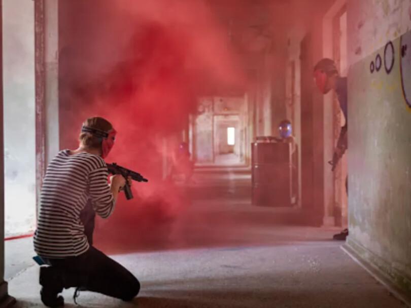 🔫 Affrontez-vous dans un Laser Game immersif près de La Rochelle 🔫 Affrontez-vous dans un Laser Game immersif près de La Rochelle