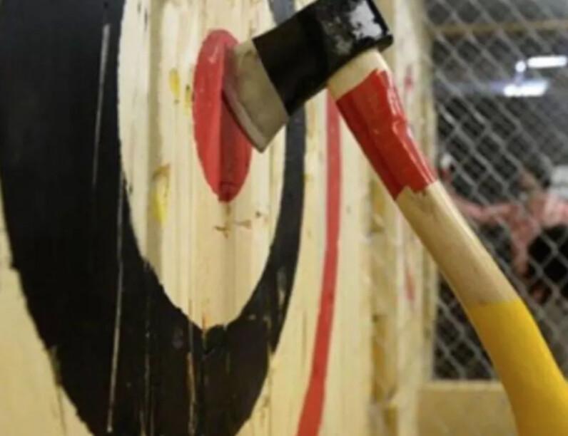 🪓 Session de lancer de hache à La Roche-sur-Yon 🪓 Session de lancer de hache à La Roche-sur-Yon