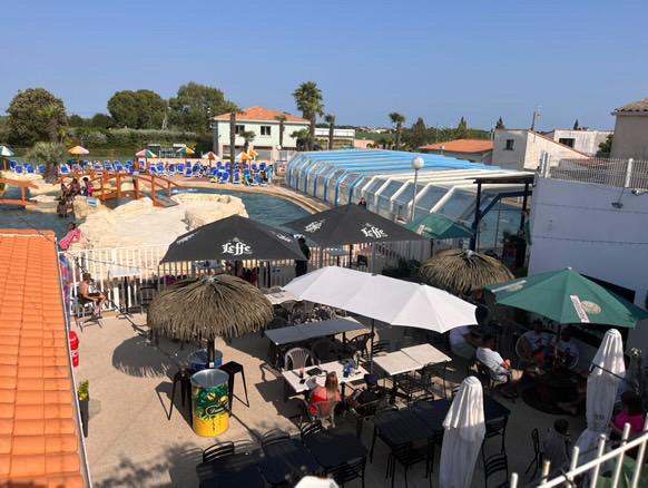 L’Oasis Restaurant & Bar