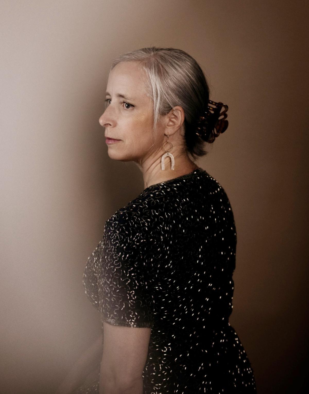 LAURA VEIRS (solo) à la Tour de La Chaîne