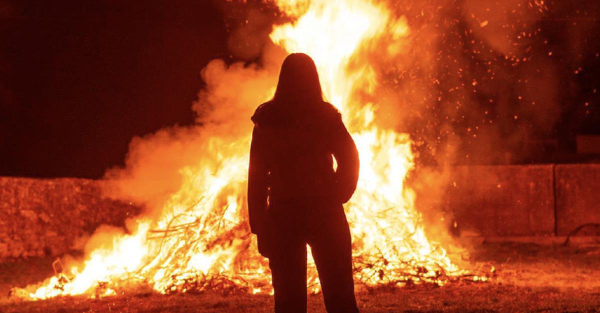 Burn, Baby, Burn au Cube