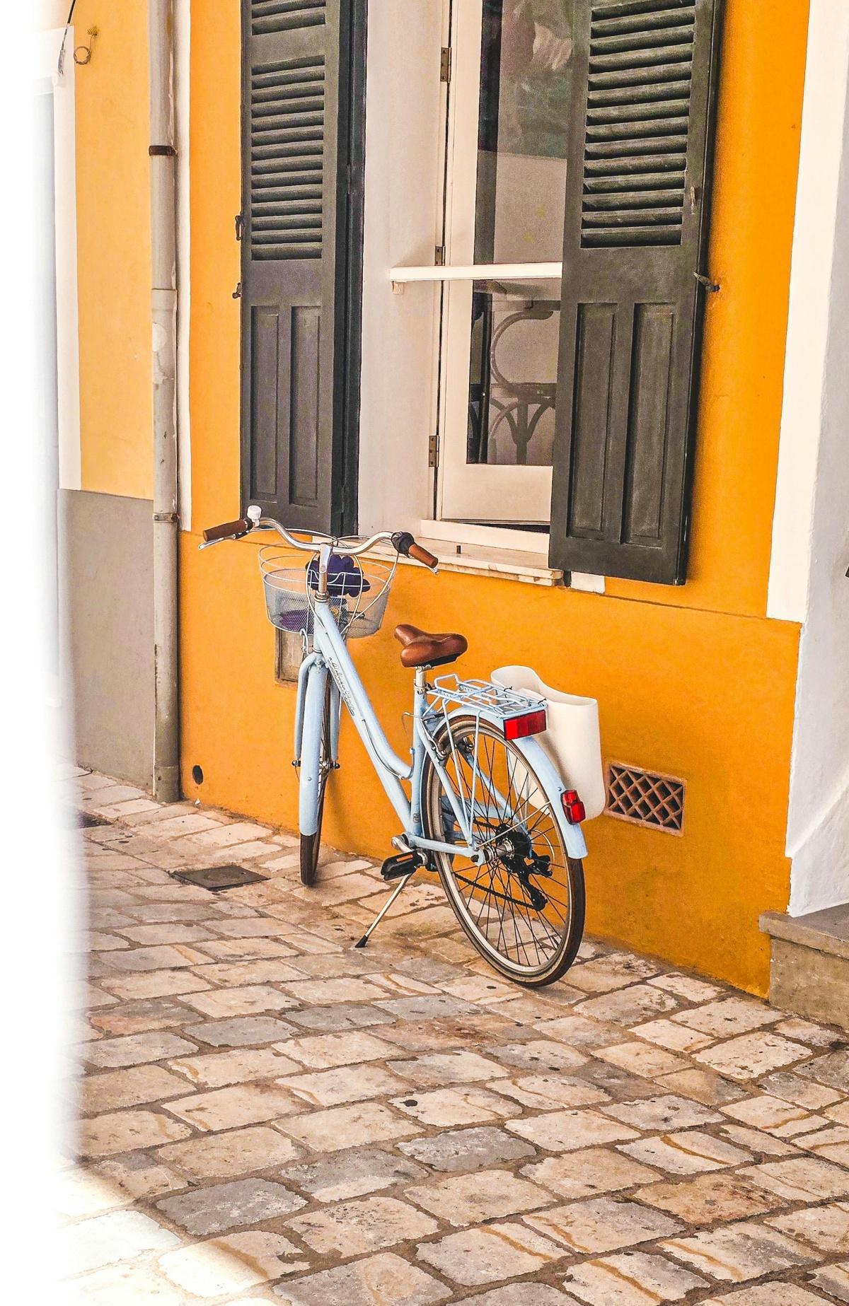 L’Île de Ré à vélo : itinéraires, pistes cyclables et conseils 2026 L’Île de Ré à vélo : itinéraires, pistes cyclables et conseils 2026