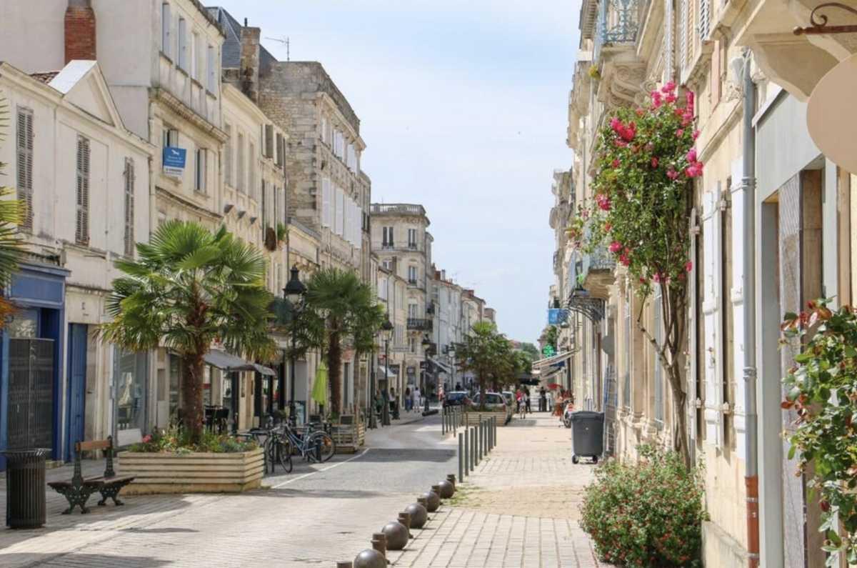 Visiter Rochefort depuis La Rochelle : Corderie Royale, Hermione et arsenal (guide 2026)