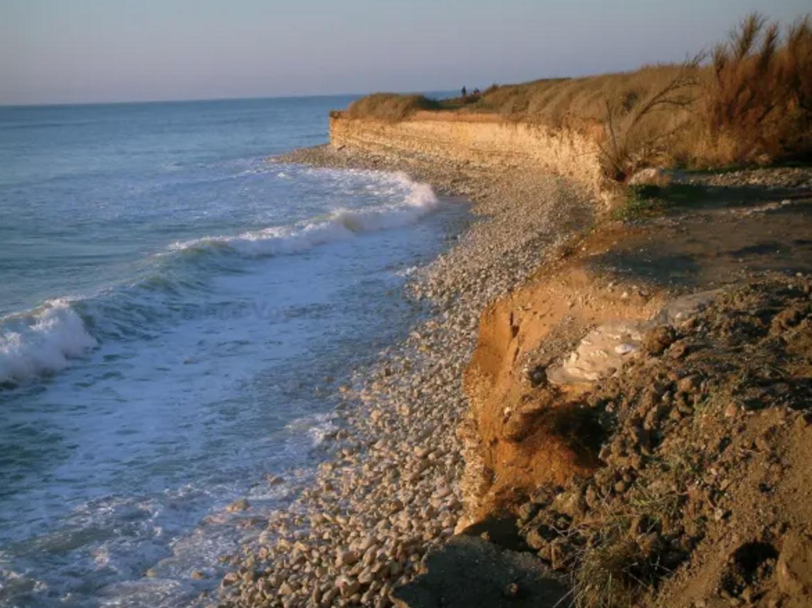 Île d’Oléron depuis La Rochelle : guide complet 2026 (phare, citadelle, plages) Île d’Oléron depuis La Rochelle : guide complet 2026 (phare, citadelle, plages)