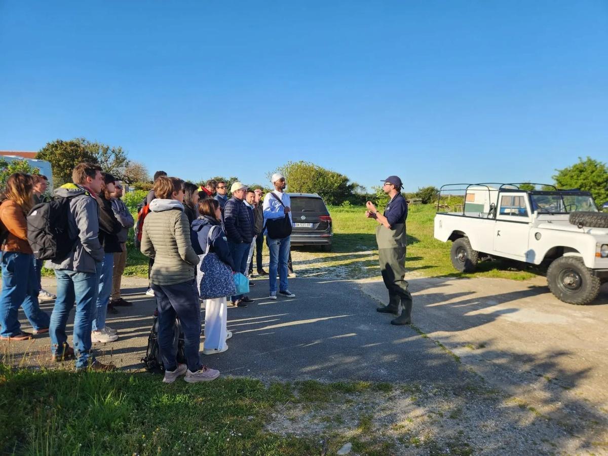 Visite de l'Exploitation d'Algues Aoré à La Flotte Visite de l'Exploitation d'Algues Aoré à La Flotte