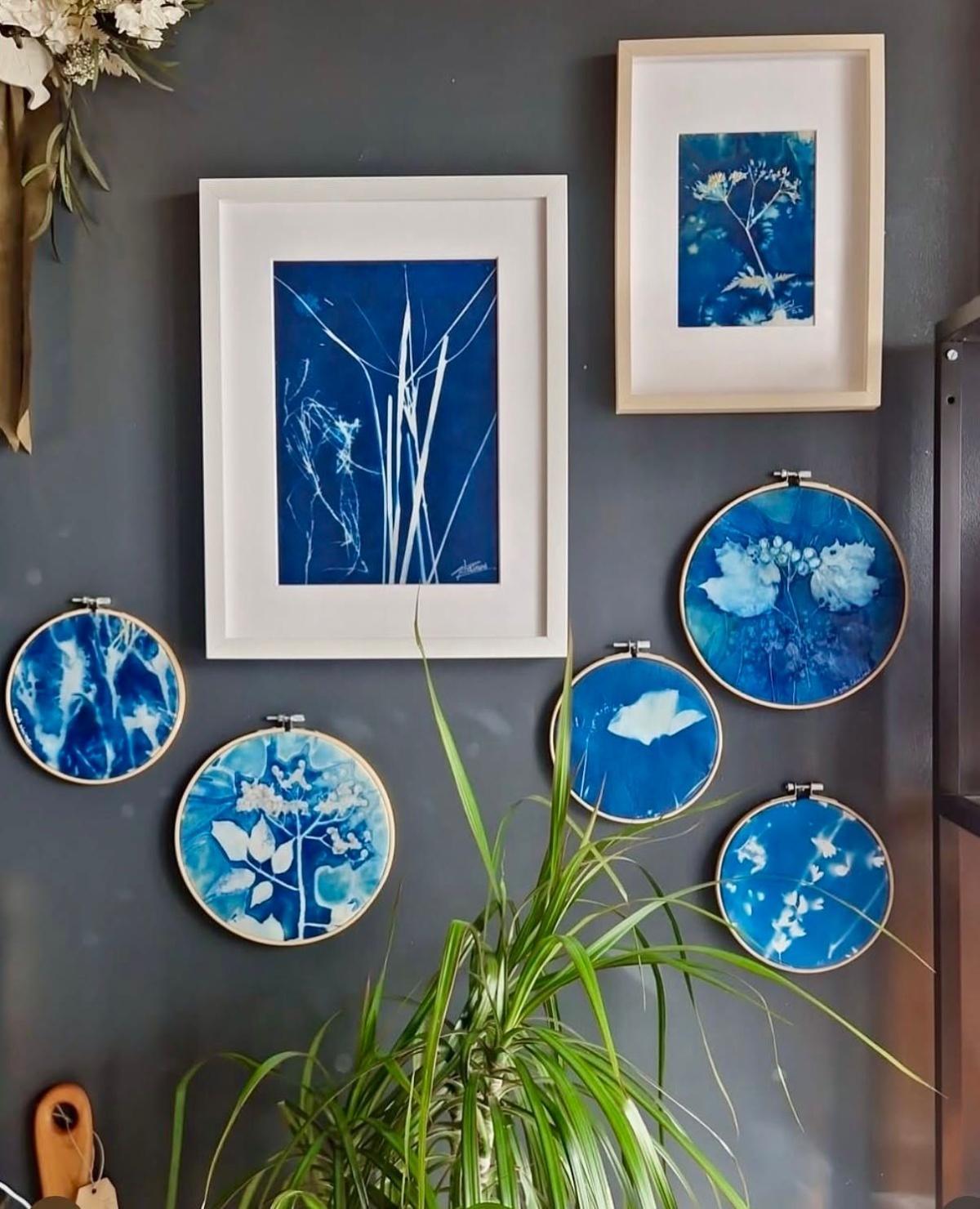 Atelier créatif découverte du cyanotype aux Cabanes Urbaines Atelier créatif découverte du cyanotype aux Cabanes Urbaines