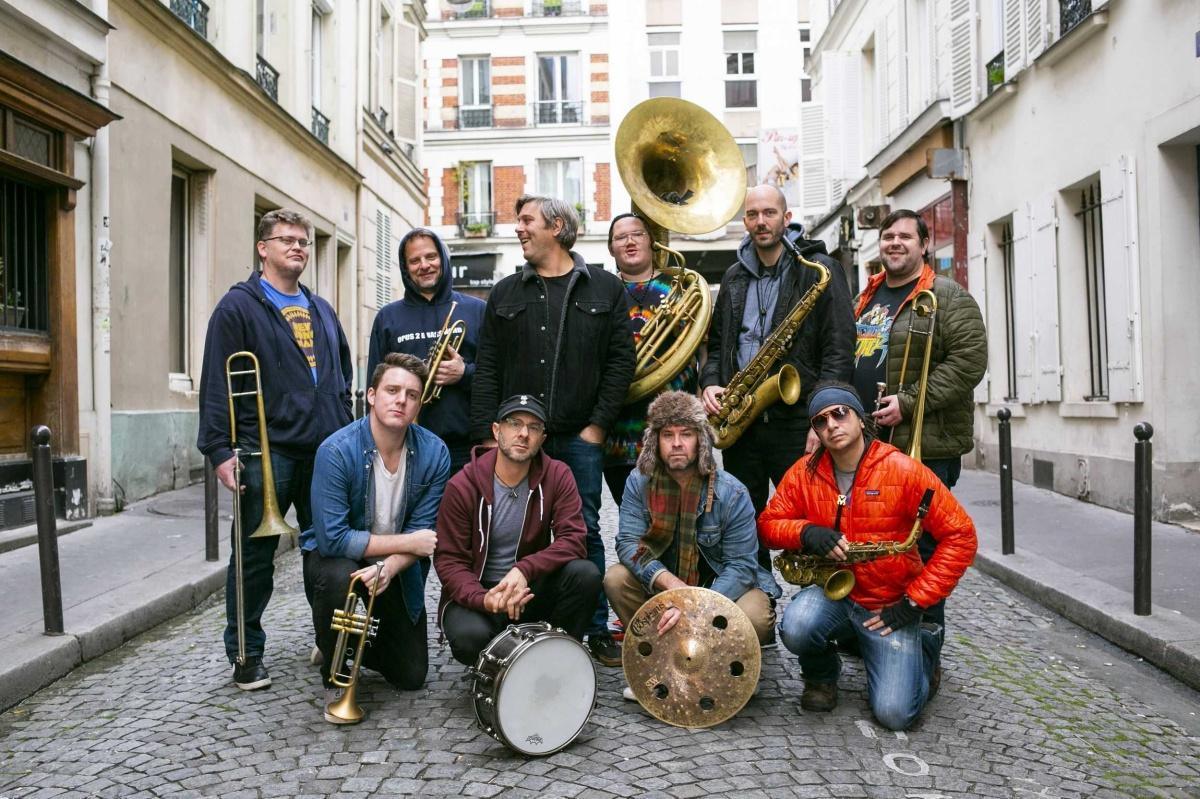 Youngblood Brass Band et Lagos Thugs à La Sirène Youngblood Brass Band et Lagos Thugs à La Sirène