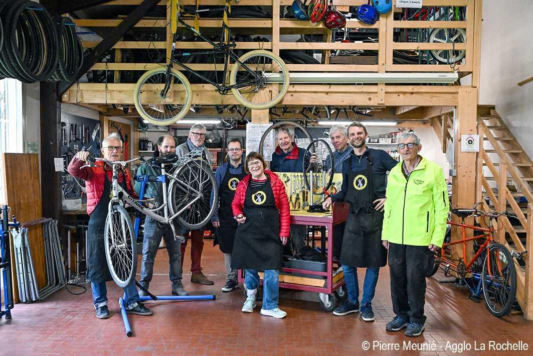 Journées nationales de la réparation avec Vive Le Vélo au square Jacques Bobinec Journées nationales de la réparation avec Vive Le Vélo au square Jacques Bobinec