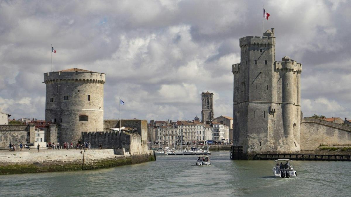 Météo à La Rochelle jeudi 1er octobre 2026 : ciel gris, 21 °C et quatre degrés de moins Météo à La Rochelle jeudi 1er octobre 2026 : ciel gris, 21 °C et quatre degrés de moins