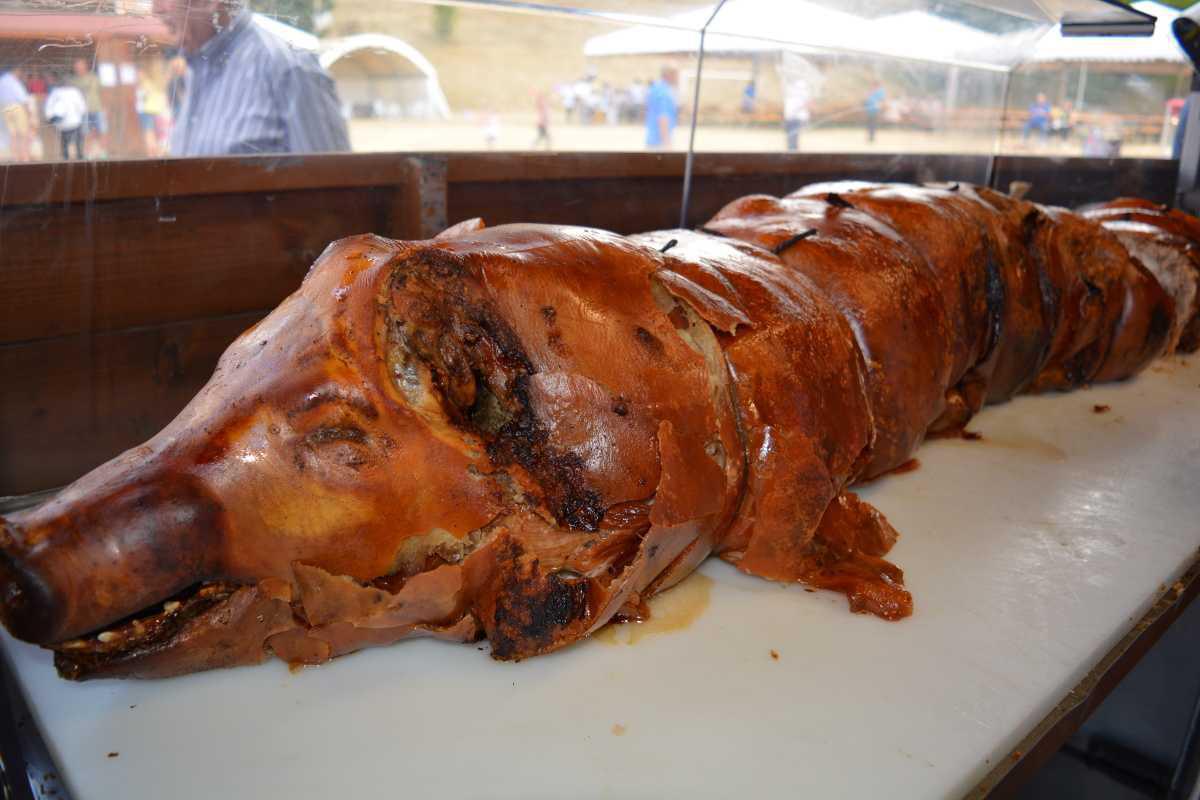 Sagra della Porchetta e dei Fagioli con le cotiche Sagra della Porchetta e dei Fagioli con le cotiche