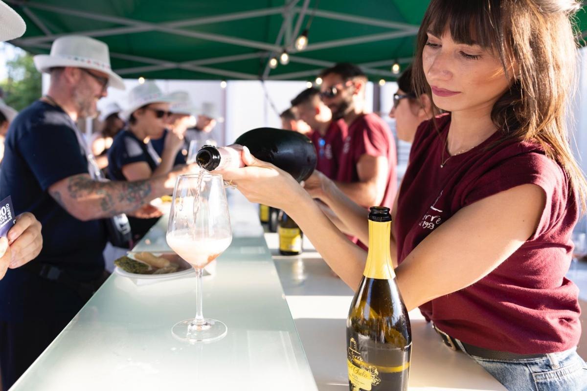 Castel Rocchero in Lume