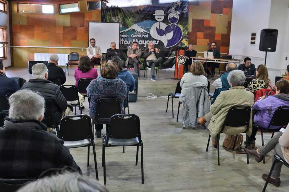 VIDEO En Pucón se realizó el segundo seminario de ACOPUCÓN VIDEO En Pucón se realizó el segundo seminario de ACOPUCÓN