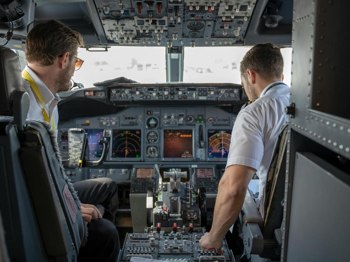 Notre préparation au Brevet d'Initiation Aéronautique (BIA) Notre préparation au Brevet d'Initiation Aéronautique (BIA)