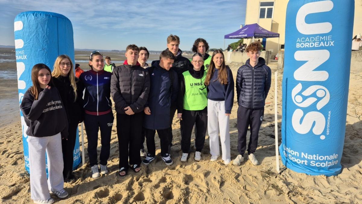 Sauveteurs, Triathlètes et Nageuses unis par les Passions Sauveteurs, Triathlètes et Nageuses unis par les Passions