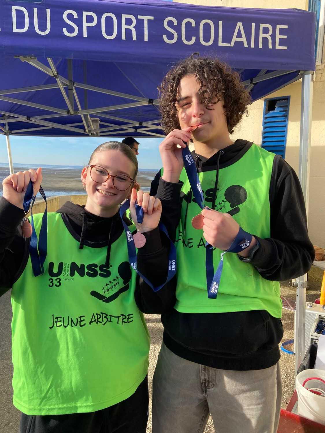 Sauveteurs, Triathlètes et Nageuses unis par les Passions Sauveteurs, Triathlètes et Nageuses unis par les Passions