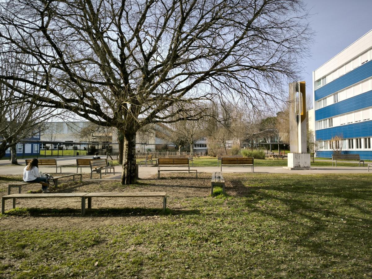 Notre cité scolaire des lycées de Mérignac Notre cité scolaire des lycées de Mérignac